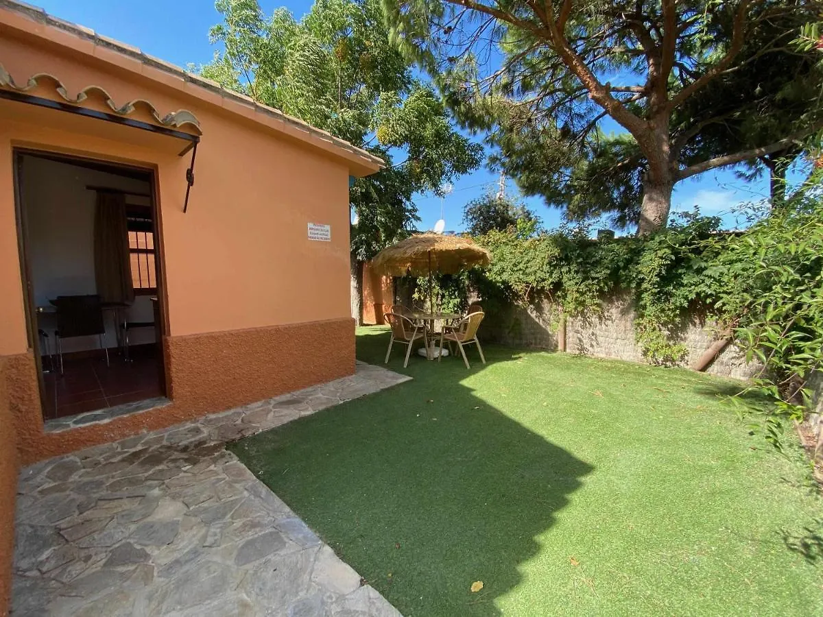 Casabungalow En Complejo Turistico Con Jardin Pr Cadiz