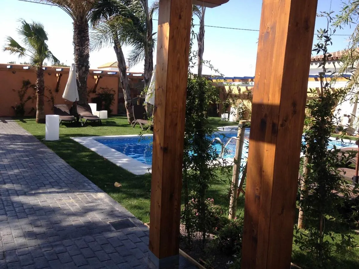 Casabungalow En Complejo Turistico Con Jardin Pr Cadiz